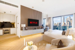 LUX The JW Marina Studio 2